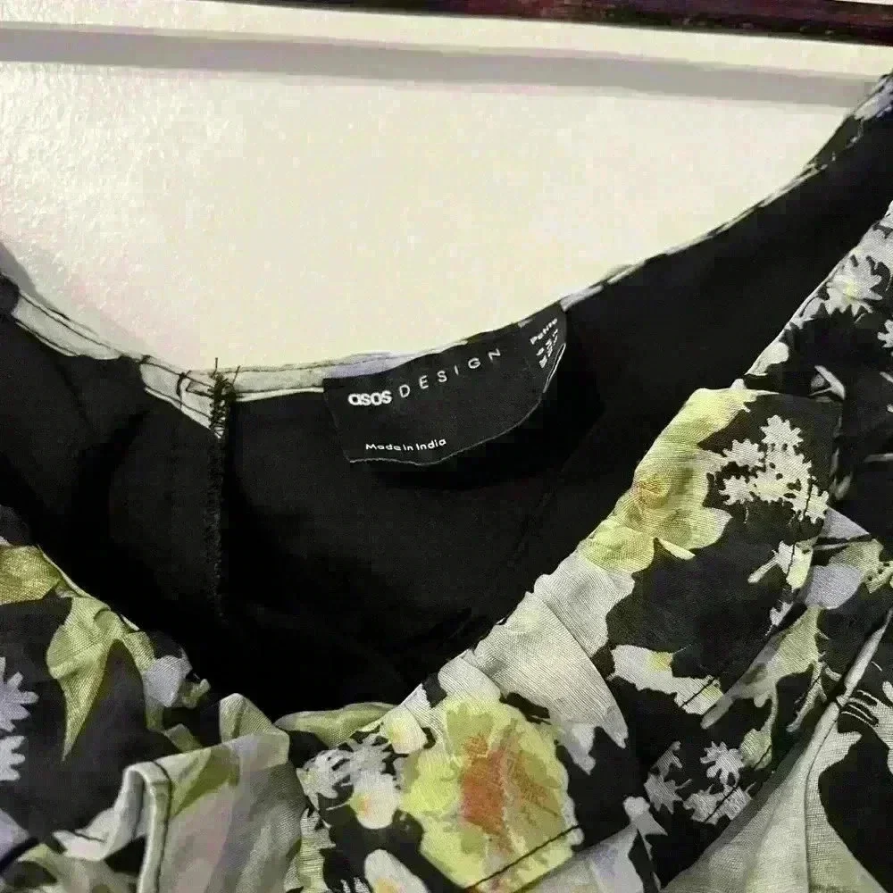 ASOS top new with tags size 6 - Picture 2 of 2
